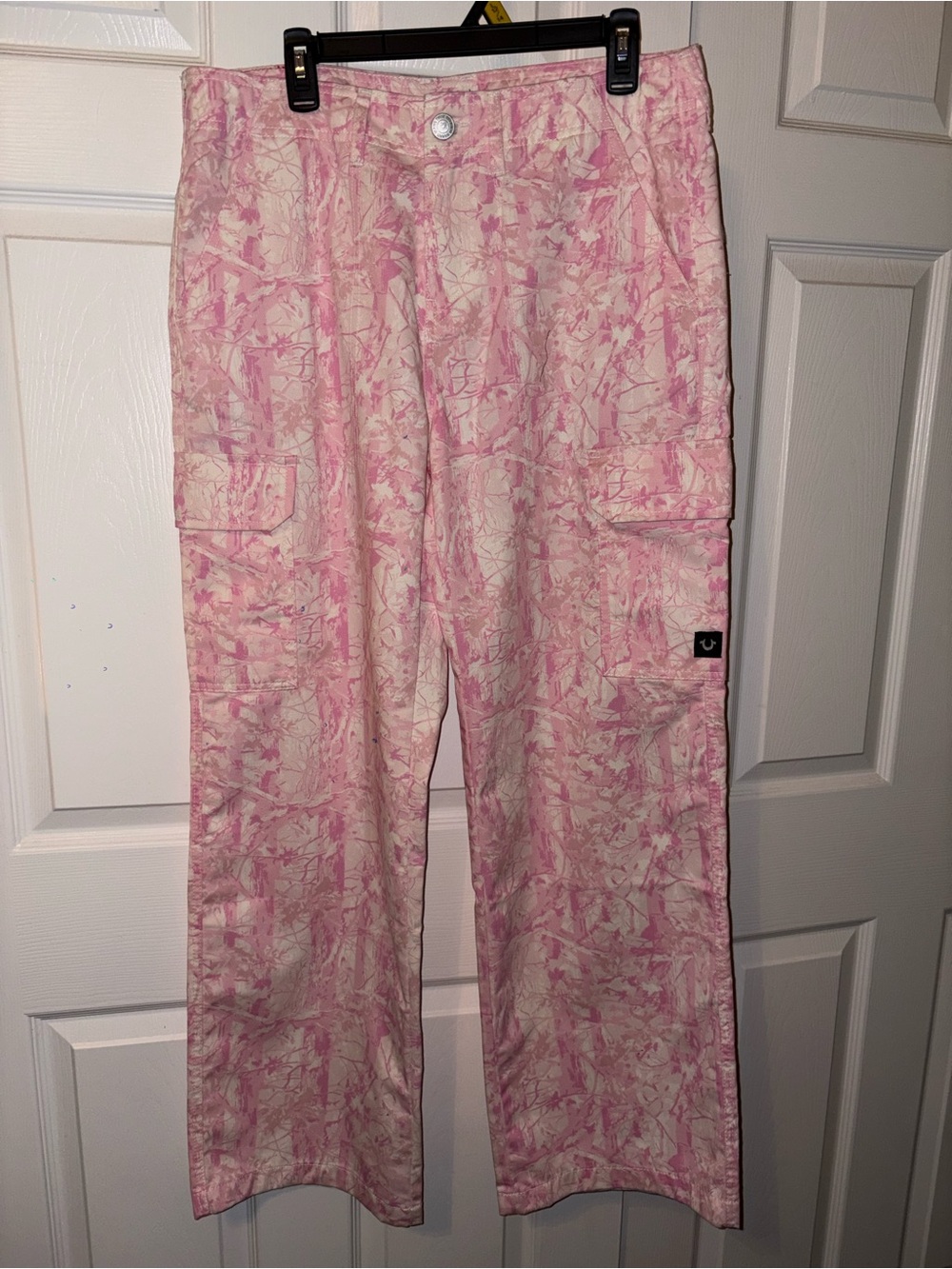 True Religion Pink Camo Cargo Pants NWT Size 31 Y2K Streetwear